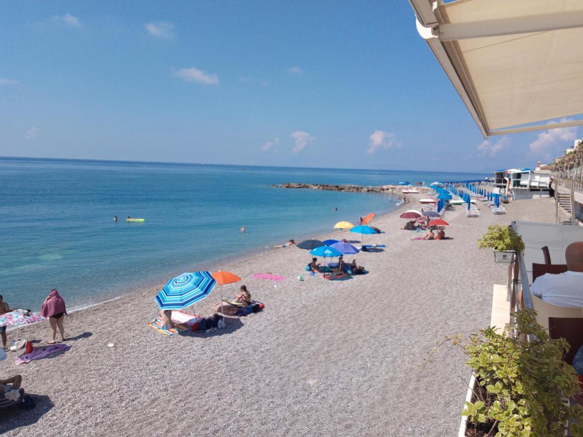 L'Antica Quercia B&B Castell'Umberto Экстерьер фото